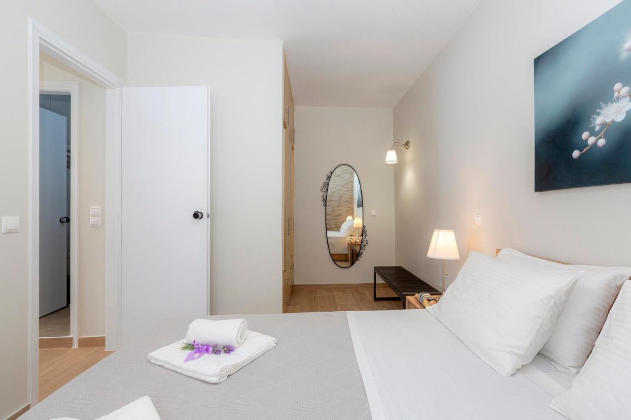 Sofia'S Apart 4U Glyfada  Bagian luar foto