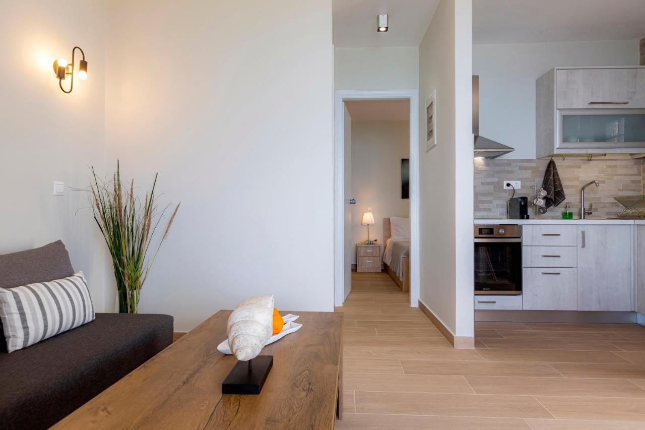 Sofia'S Apart 4U Glyfada  Bagian luar foto