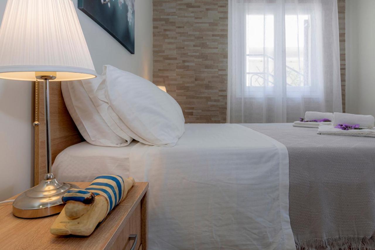 Sofia'S Apart 4U Glyfada  Bagian luar foto