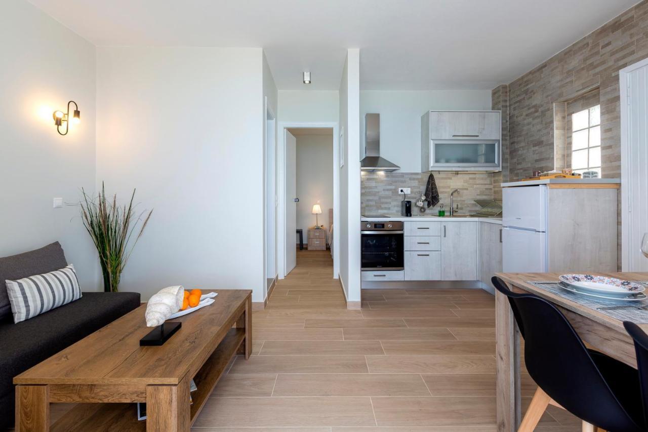 Sofia'S Apart 4U Glyfada  Bagian luar foto