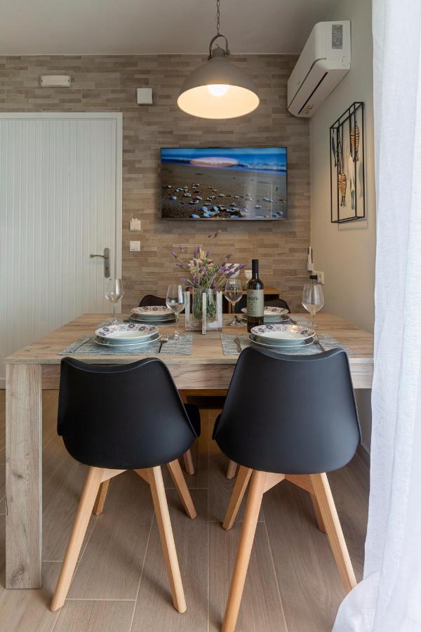 Sofia'S Apart 4U Glyfada  Bagian luar foto